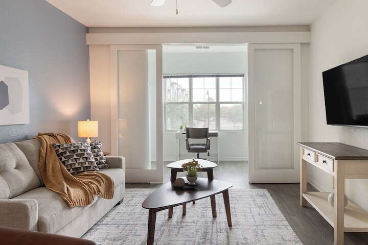 Landing Apartments near South Apopka FL