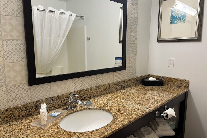 Country Inn & Suites by Radisson Owatonna, MN