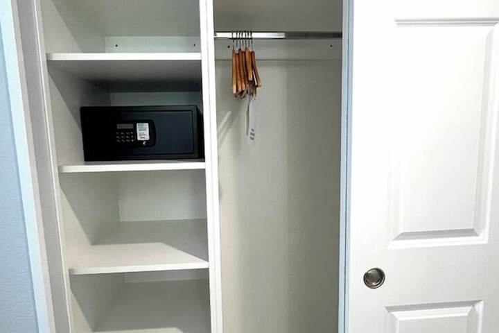 Room 51 of 107