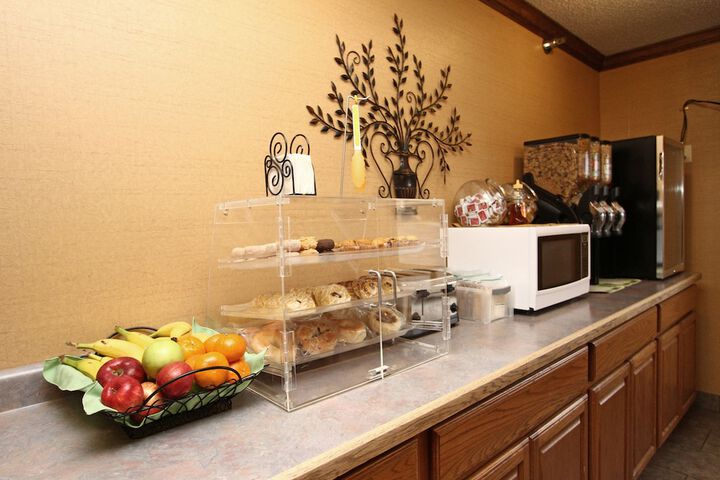Breakfast/Coffee Service 44 of 54