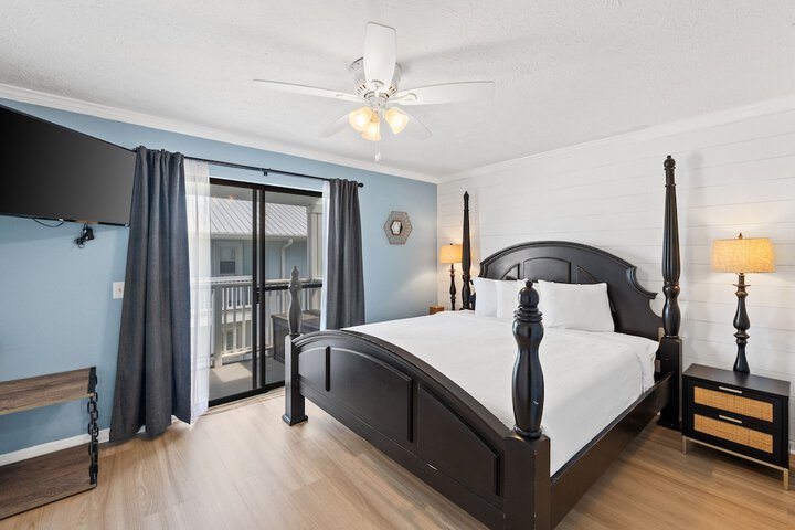 Room 92 of 145