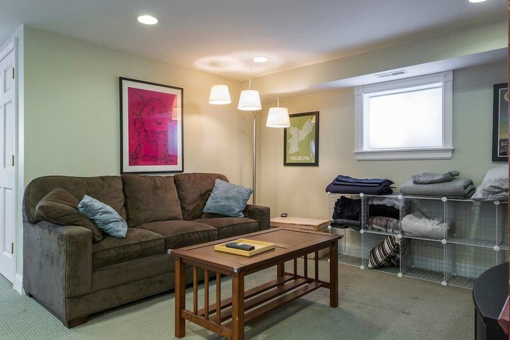 Room 18 of 21