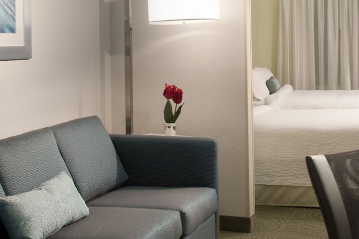 Room 21 of 36