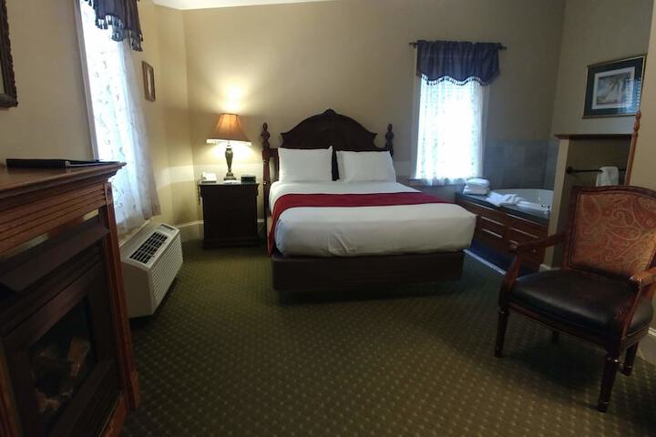 Room 14 of 35