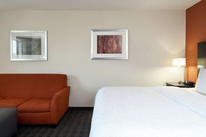 Hampton Inn & Suites Seneca-Clemson Area