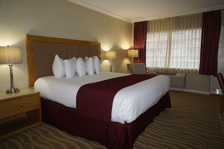 Room 46 of 73