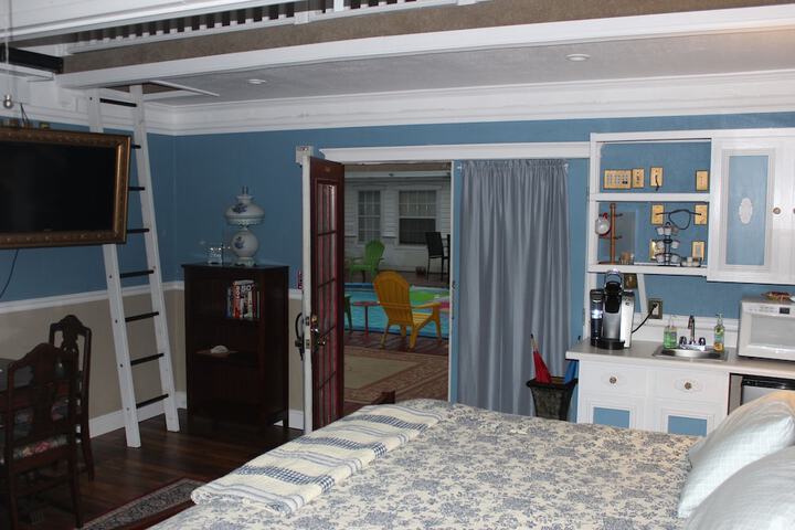 Room 15 of 54