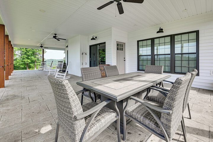 Dale Hollow Cottage w / Covered Porch & Lake Views!