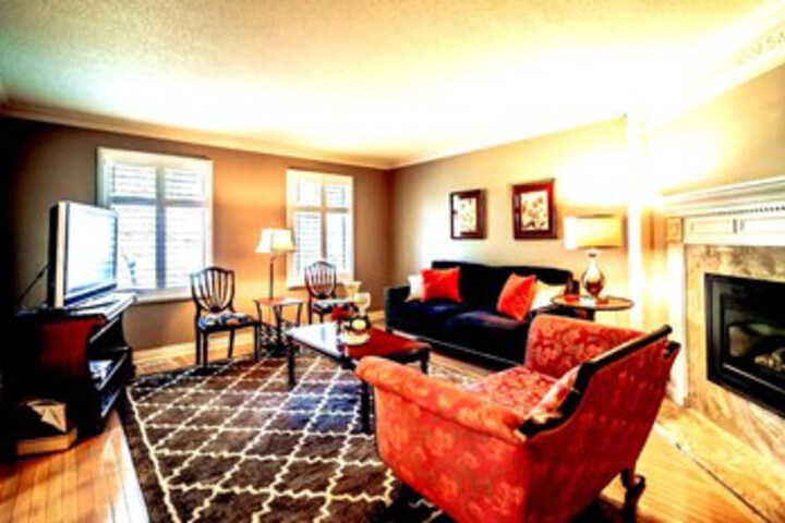 Niagara Falls Lakeview house