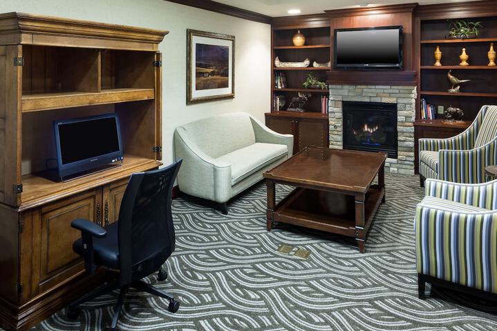 Business Center 34 of 34
