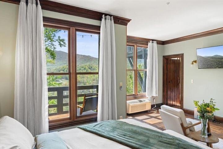 Laurel Valley Mountain Retreat