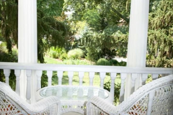 Albemarle Inn