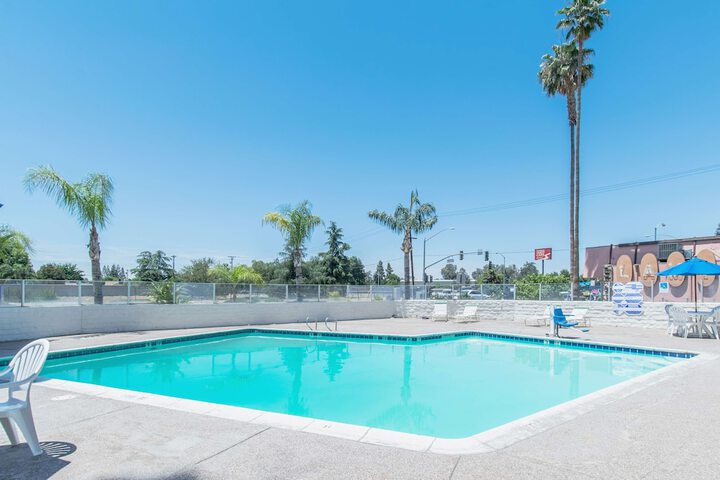 Pool 11 of 31