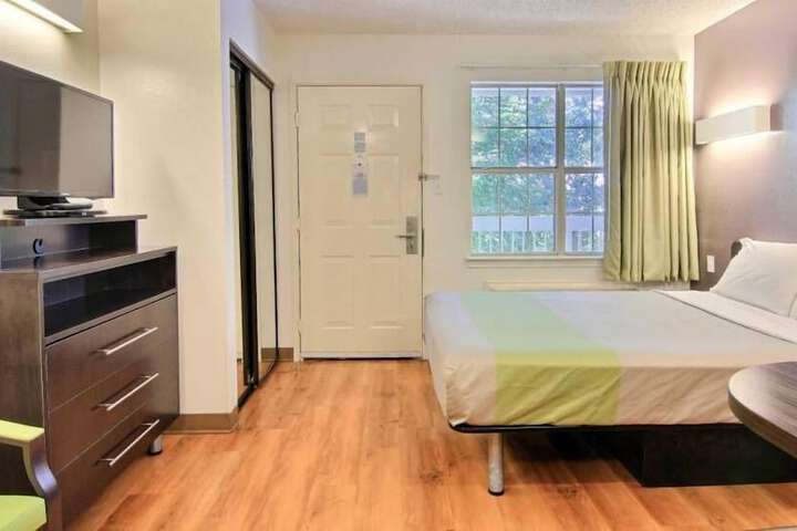 Room 22 of 31