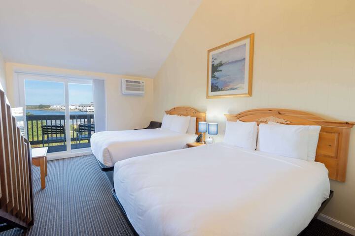 Aspinquid Resort