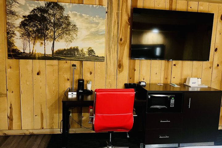 Americas Best Value Inn Wall