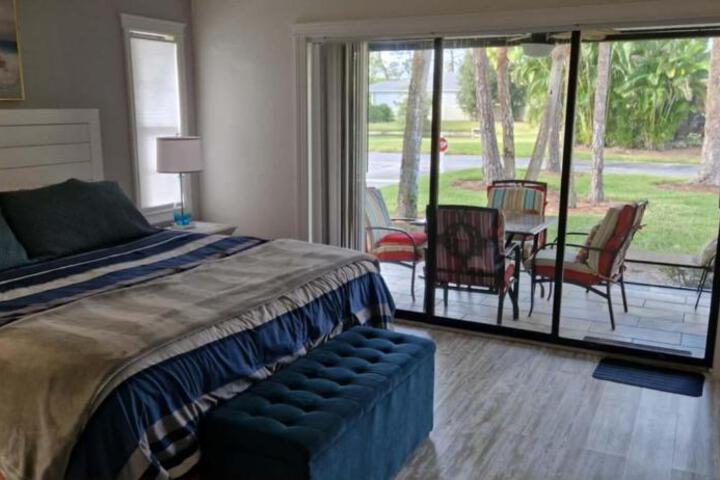 LUX VILLAs on beautiful Palmer Ranch