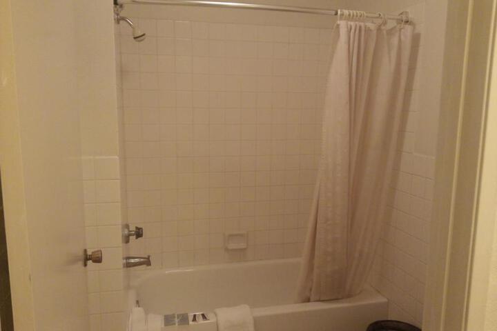 Evergreen Inn
