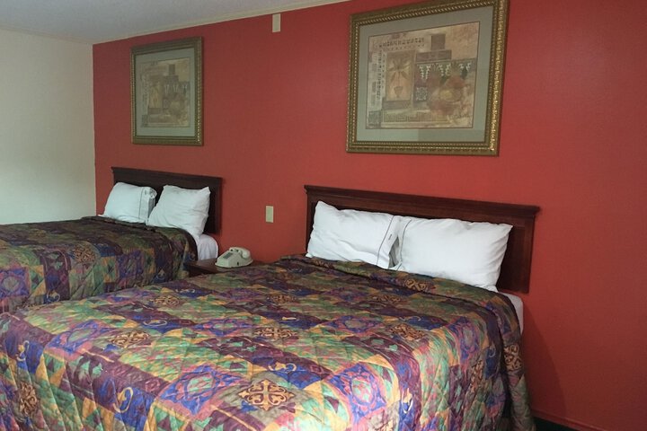 Room 25 of 29