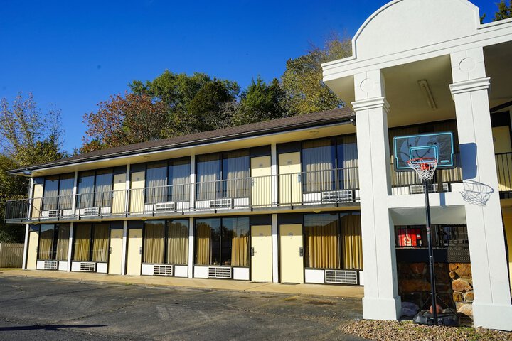 Hotel 11 of 54