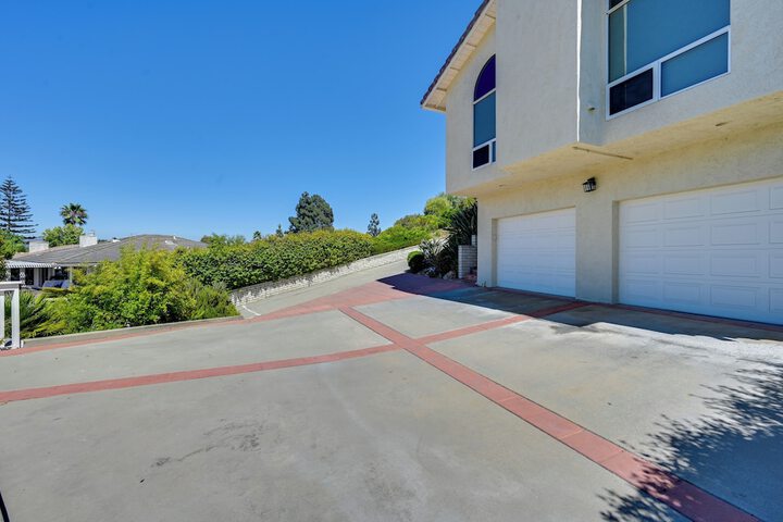 San Marcos Getaway w / Deck & Lake Views!