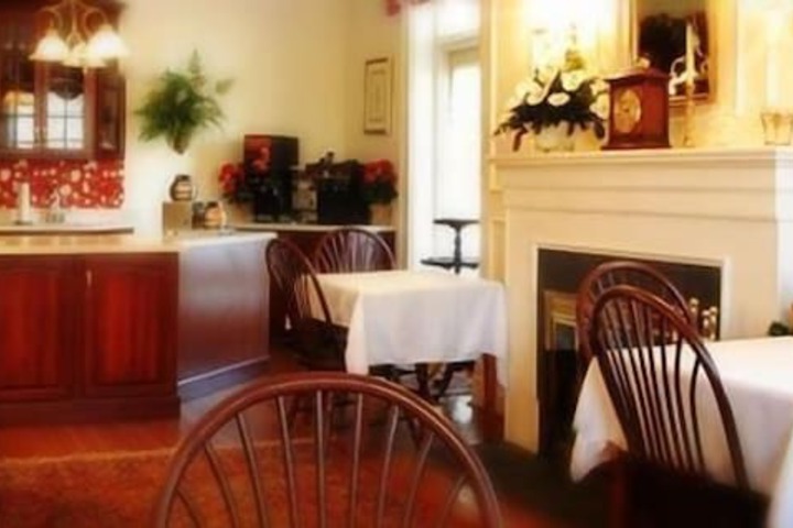 Dining 60 of 65