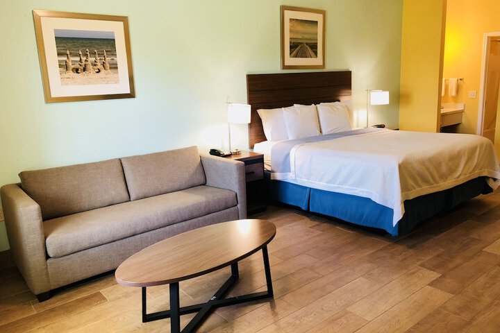 Room 27 of 52