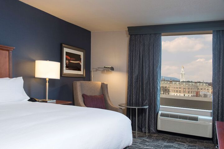 DoubleTree by Hilton Schenectady Downtown