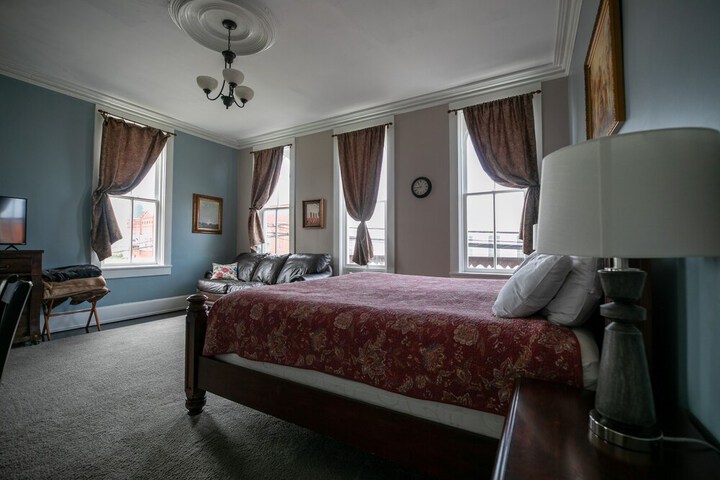 Room 25 of 78
