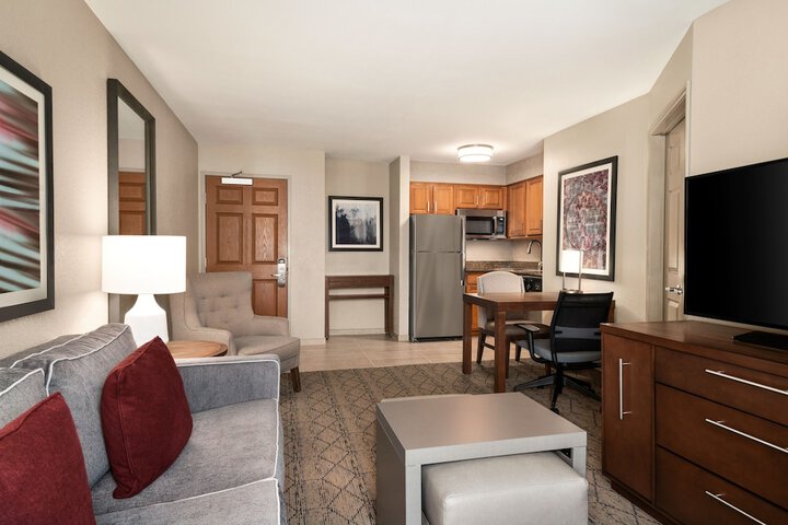 Room 26 of 43