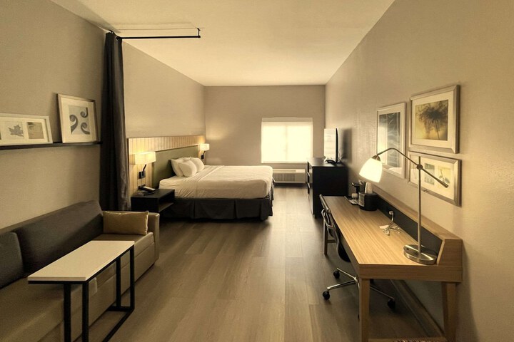 Country Inn & Suites by Radisson Midway - Tallahassee West