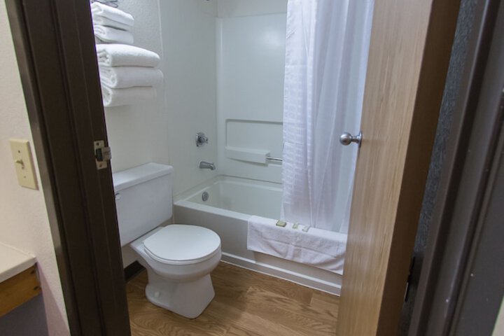 Room 17 of 26