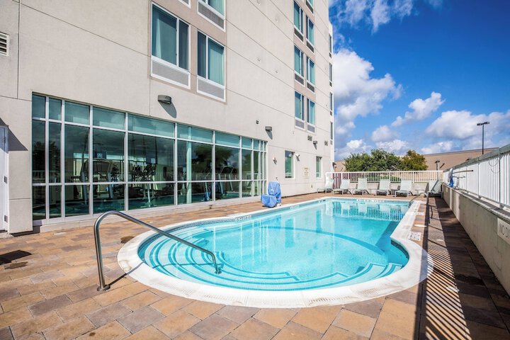 Pool 5 of 33