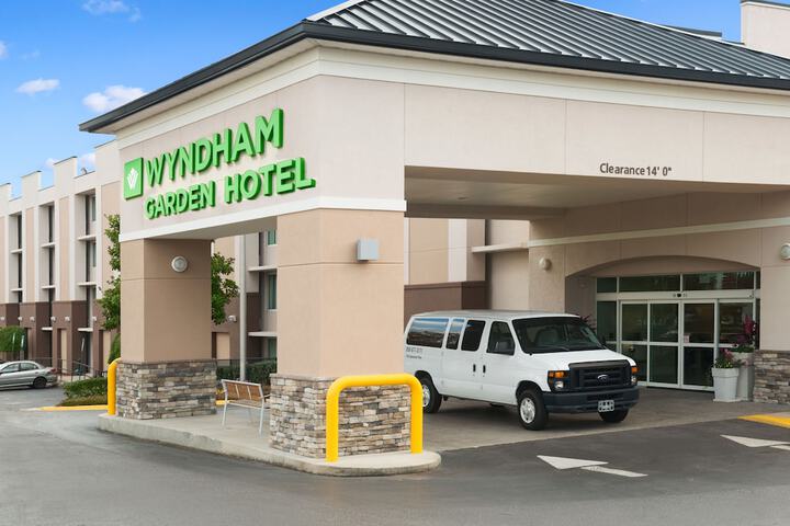 Hotel 4 of 38