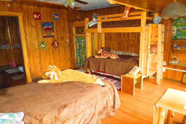 Room 10 of 37