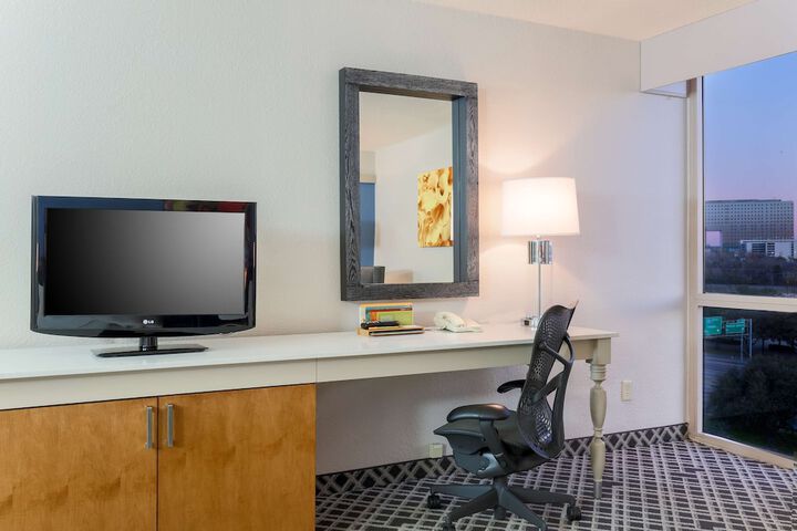 Room 19 of 53