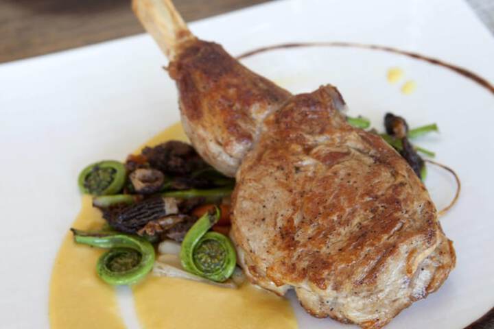 Dining 94 of 149