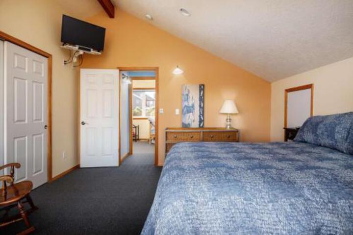 Rivers Edge Retreat