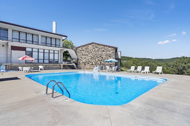 Pool 9 of 152