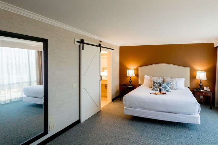 Embassy Suites by Hilton Lexington Green