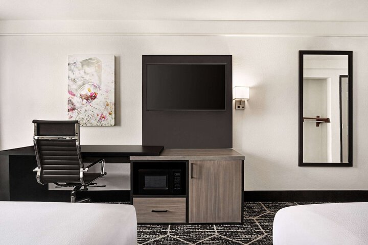 Room 26 of 52