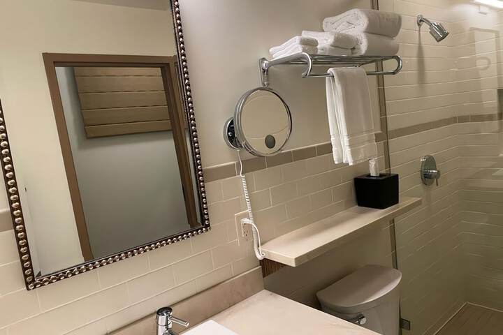 Room 17 of 70