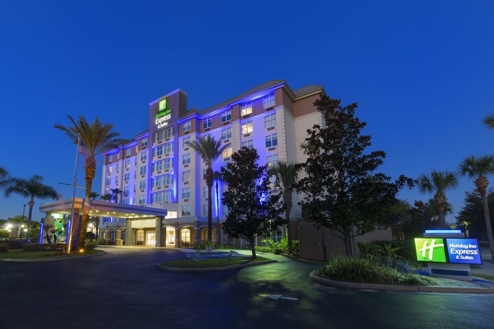 Hotel 4 of 52