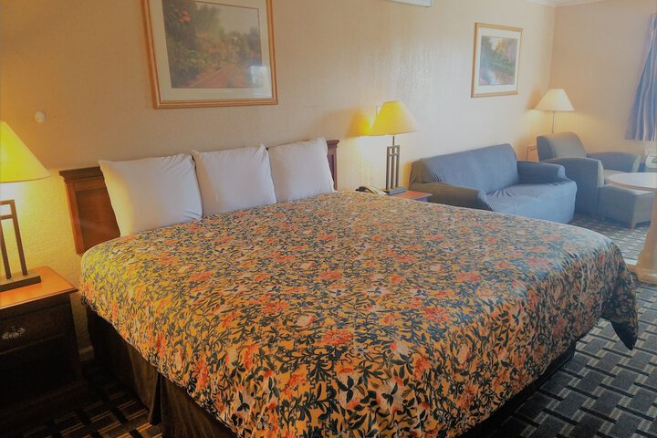 Room 82 of 126