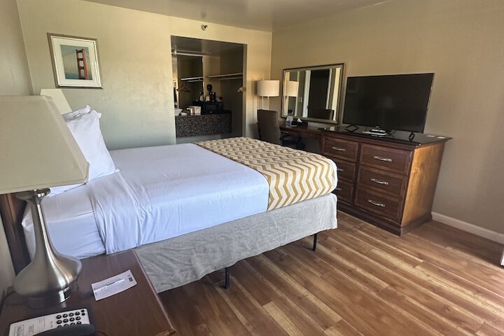 Travelodge by Wyndham Reno Downtown
