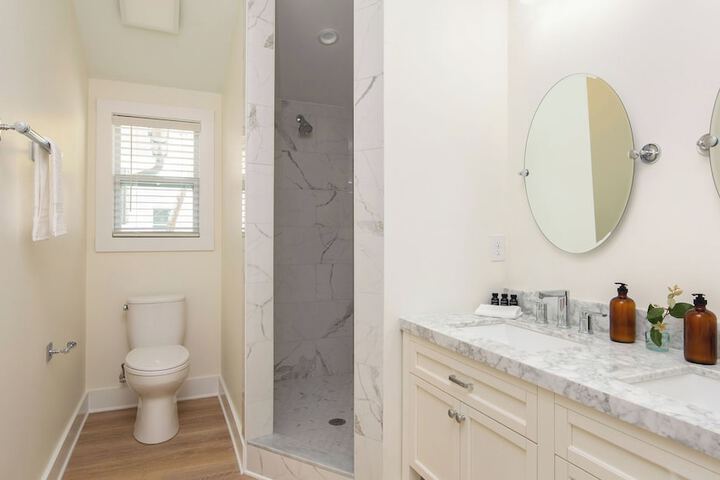 Sawyer by Avantstay Stunning Isle of Palms Home w / Pool!