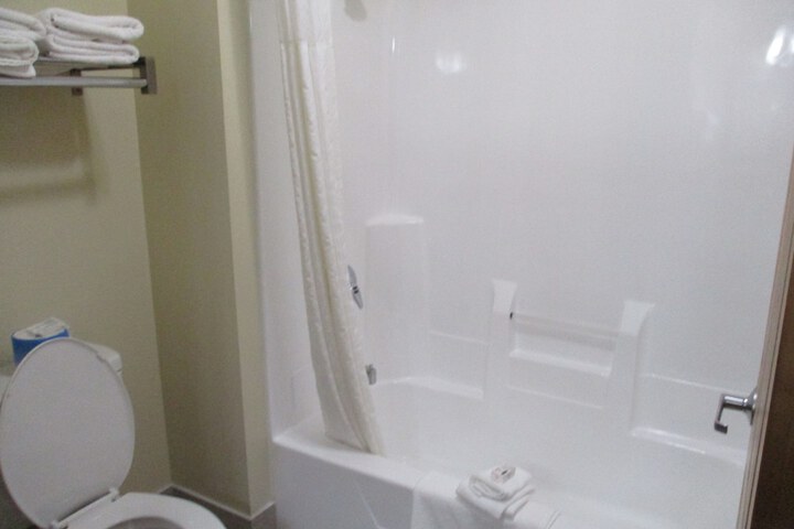 Room 21 of 29