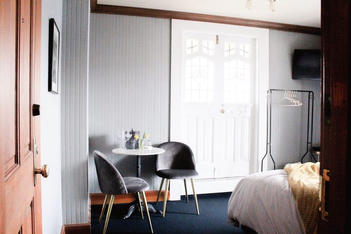 Room 21 of 115