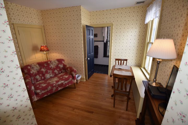Room 42 of 65