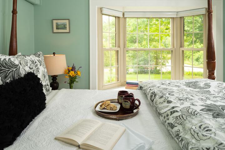 1802 House Bed and Breakfast